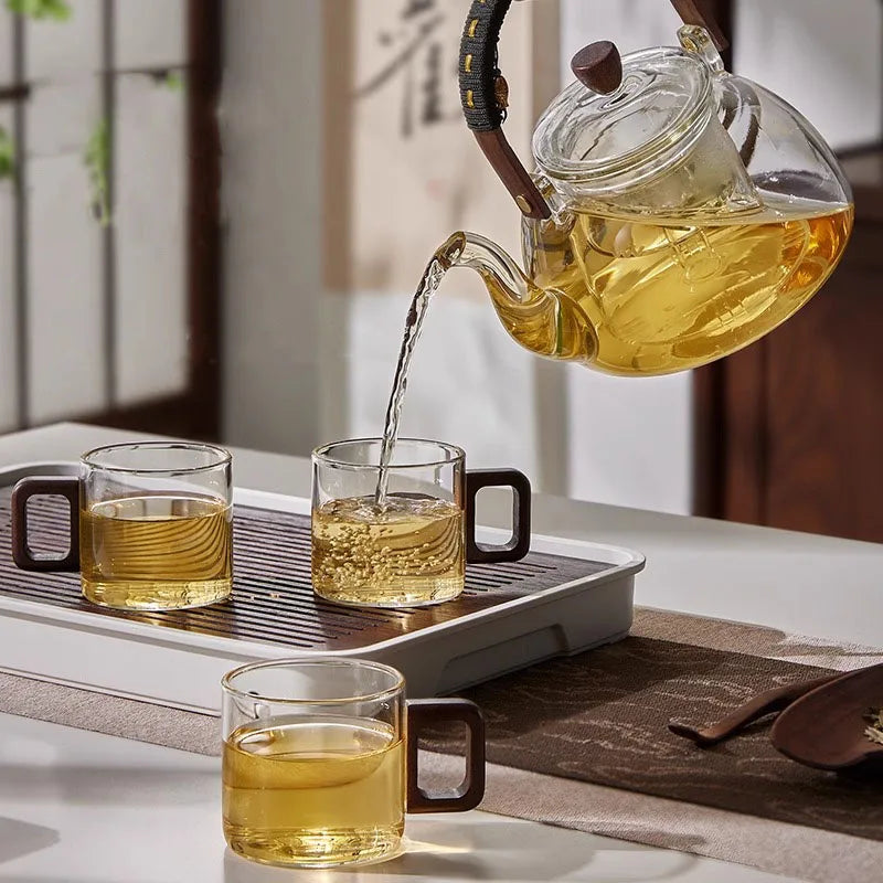 WalnutGrip Heat-Resistant Glass Tea Cup